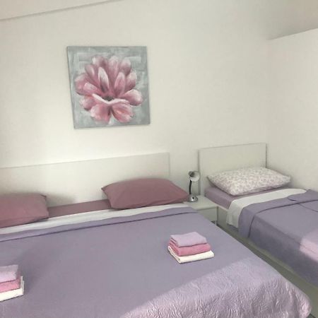 Apartman Veronika Lägenhet Starigrad Paklenica Exteriör bild